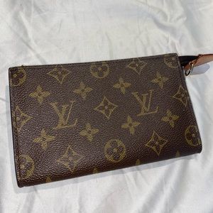 ❌SOLD❌ Louis Vuitton Pouche AUTHENTIC